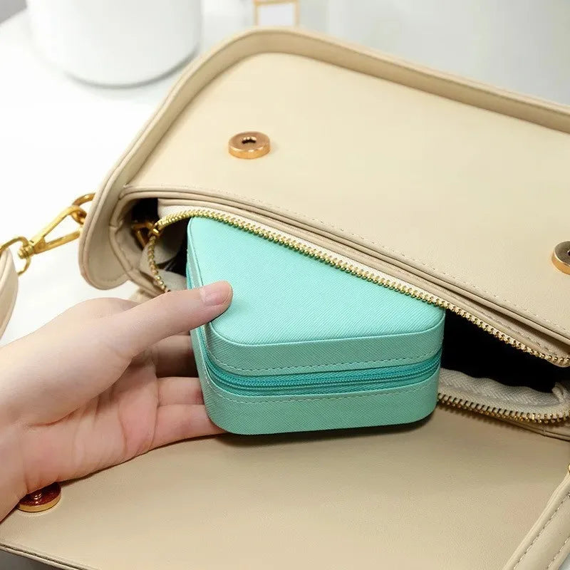 Portable Mini Jewelry Storage Box Travel Organizer Jewelry Case Leather Storage Earrings Necklace Ring Jewelry Organizer Display